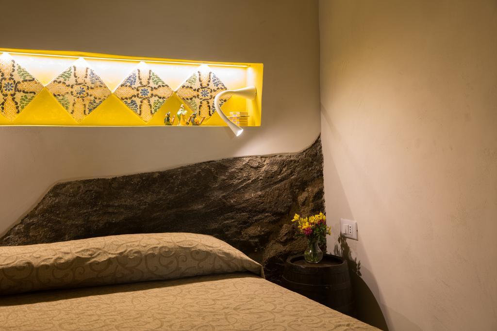 Le Maioliche Hotel Scauri  Buitenkant foto