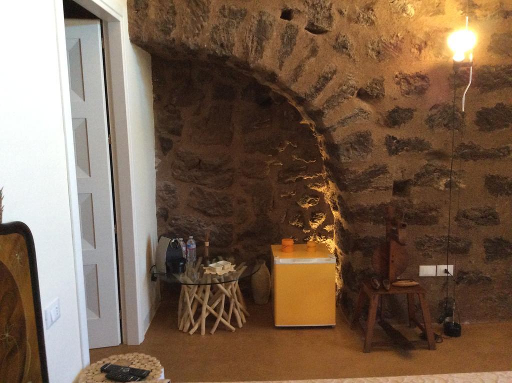 Le Maioliche Hotel Scauri  Buitenkant foto